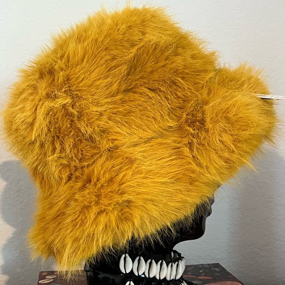 Mustard Gold Fuzzy Faux Fur Hat - Picture 6 of 13